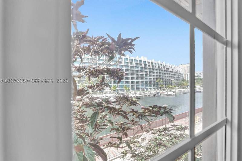 3 bedroom Townhouse at 2965 NE 185th St 1513, Aventi At Aventura Condo, Aventura — photo 4