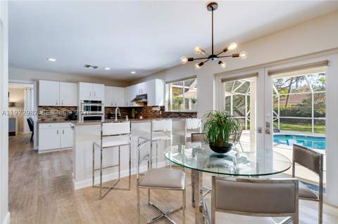 16085 SW 84th Pl, Palmetto Bay FL - photo 12 of 40