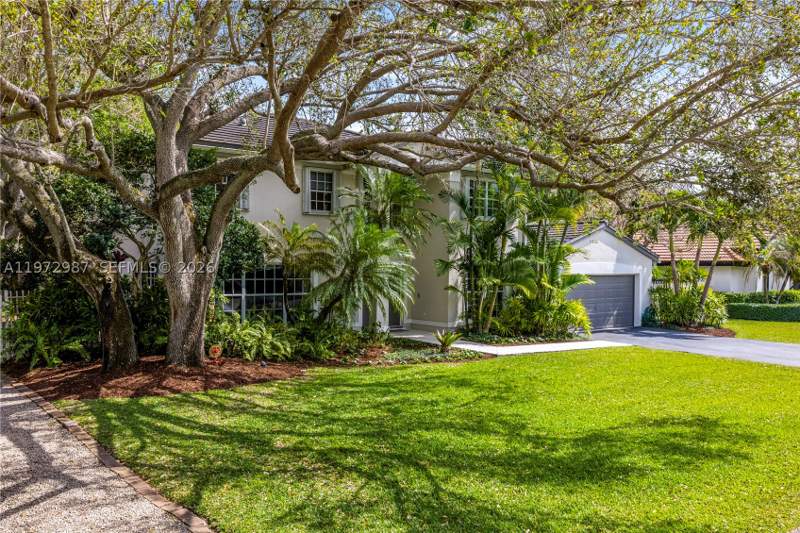 5 bedroom SingleFamilyResidence at 16085 SW 84th Pl, Pine Glenn Estates, Palmetto Bay — photo 2