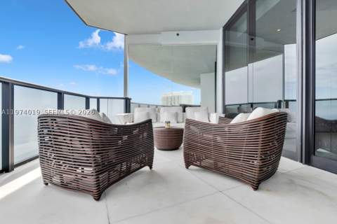 18555 Collins Ave 4605, Sunny Isles Beach FL - photo 9 of 45