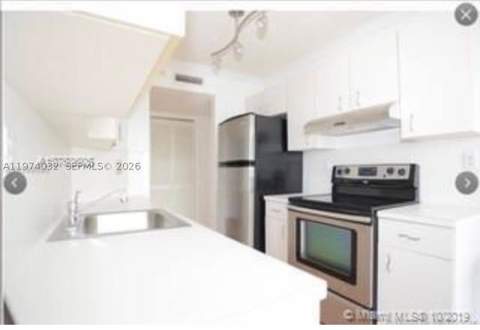 1688 West Ave 1107, Miami Beach FL - photo 21 of 23