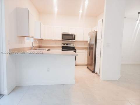 1363 NW 208th Ter, Miami Gardens FL - photo 9 of 62