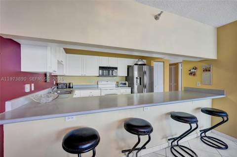17700 N Bay Rd 805, Sunny Isles Beach FL - photo 11 of 60