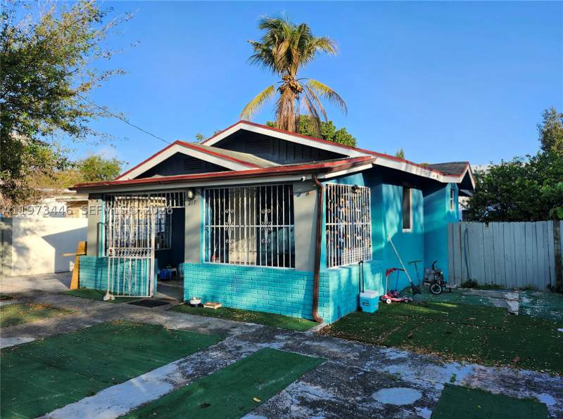 2 bedroom SingleFamilyResidence at 227 NW 33rd St, Wynd Wood Park, Miami — photo 3