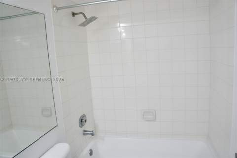 7601 E Treasure Dr 1406, North Bay Village FL - photo 17 of 20