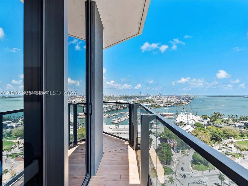 1 bedroom Condominium at 398 NE 5th St 1915, The Elser, Miami — photo 2