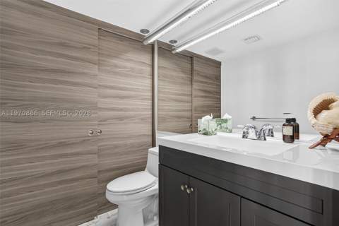 2000 Towerside Ter 1408, Miami FL - photo 14 of 53
