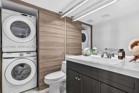 2000 Towerside Ter 1408, Miami FL - photo 15 of 53