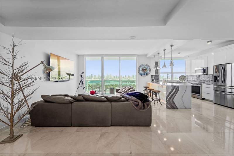 2 bedroom Condominium at 650 West Ave Ph09, The Floridian Condo, Miami Beach — photo 4