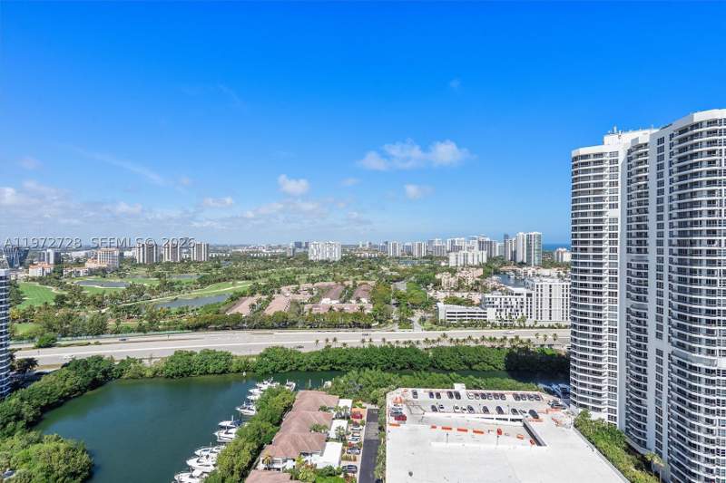 2 bedroom Condominium at 3530 Mystic Pointe Dr 2907, Mystic Pointe Tower 500 C, Aventura — photo 2