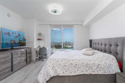50 Biscayne Blvd 3106, Miami FL - photo 8 of 33