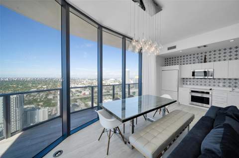 55 SW 9th St 4406, Miami FL - photo 10 of 36