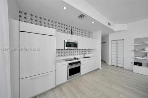 55 SW 9th St 4406, Miami FL - photo 11 of 36