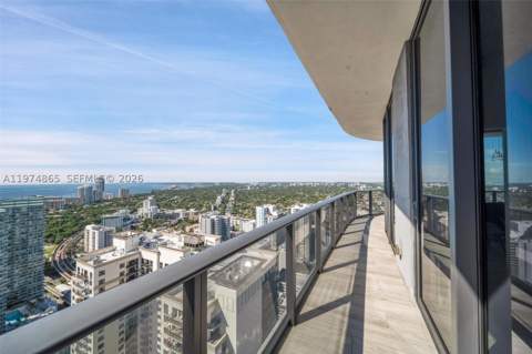 55 SW 9th St 4406, Miami FL - photo 14 of 36