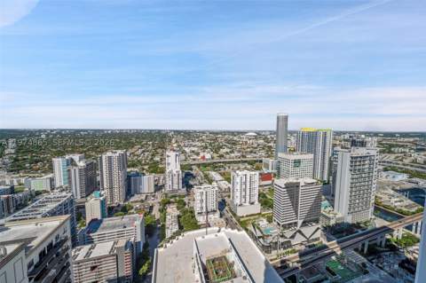 55 SW 9th St 4406, Miami FL - photo 21 of 36