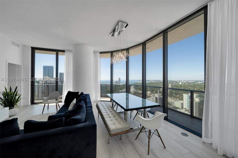 3 bedroom Condominium at 55 SW 9th St 4406, Brickell Heights West Con, Miami — photo 3