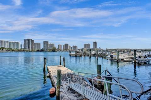 2750 NE 183rd St 406, Aventura FL - photo 21 of 24