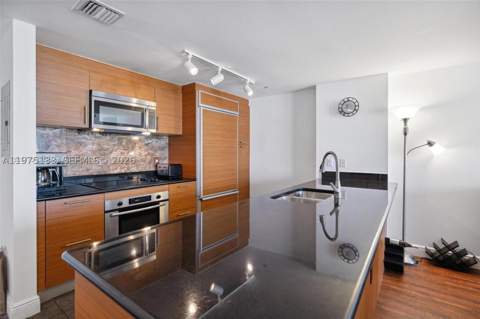 50 Biscayne Blvd 2111, Miami FL - photo 11 of 31