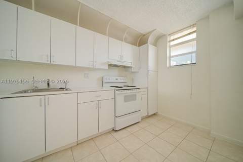 2903 N Miami Beach Blvd 1006, North Miami Beach FL - photo 11 of 19