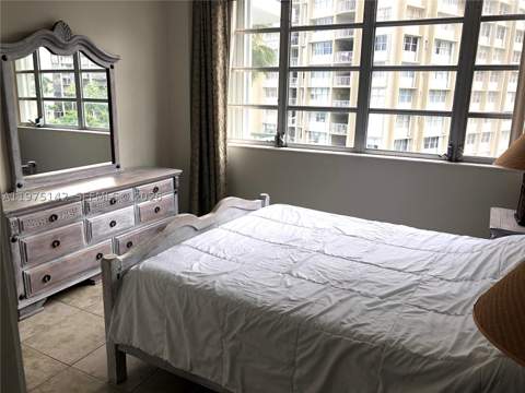 1408 Brickell Bay Dr 404, Miami FL - photo 21 of 30