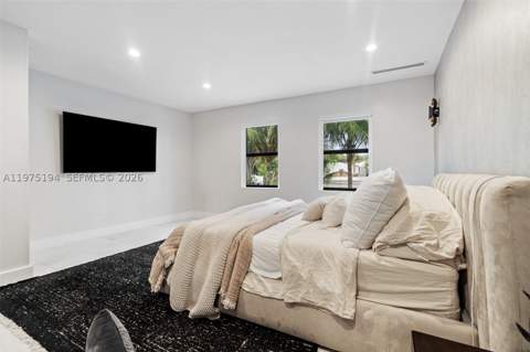 14412 Rosewood Rd, Miami Lakes FL - photo 10 of 56