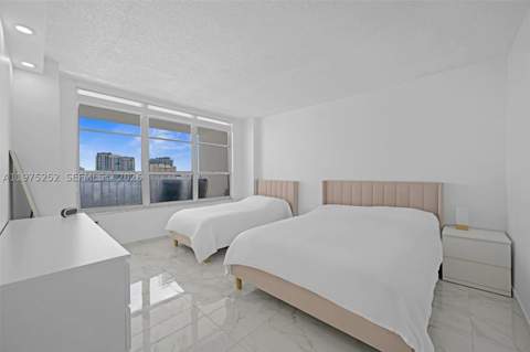 4101 Pine Tree Dr 919, Miami Beach FL - photo 11 of 25