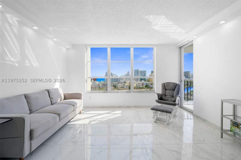 1 bedroom Condominium at 4101 Pine Tree Dr 919, Tower Forty One Condo, Miami Beach — photo 2