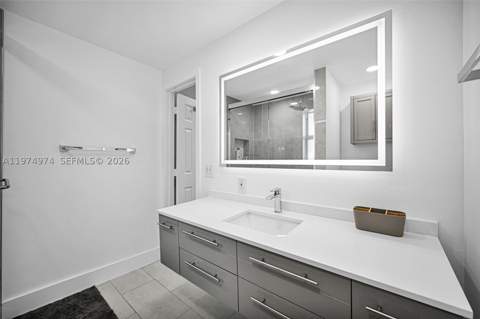 1021 NE 82nd Ter, Miami FL - photo 15 of 49