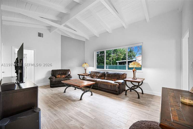 3 bedroom SingleFamilyResidence at 1021 NE 82nd Ter, East Shore Crest Sec 2, Miami — photo 2