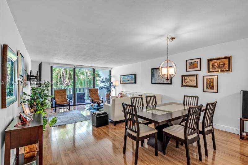 2 bedroom Condominium at 100 Ocean Lane Dr 301, Key Biscayne One Hundred, Key Biscayne — photo 2