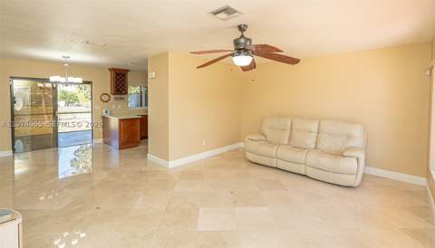 4600 SW 104th Ave, Miami FL - photo 7 of 40