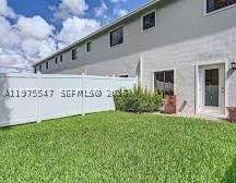 1070 NW 6th Ter, Florida City FL - photo 10 of 22