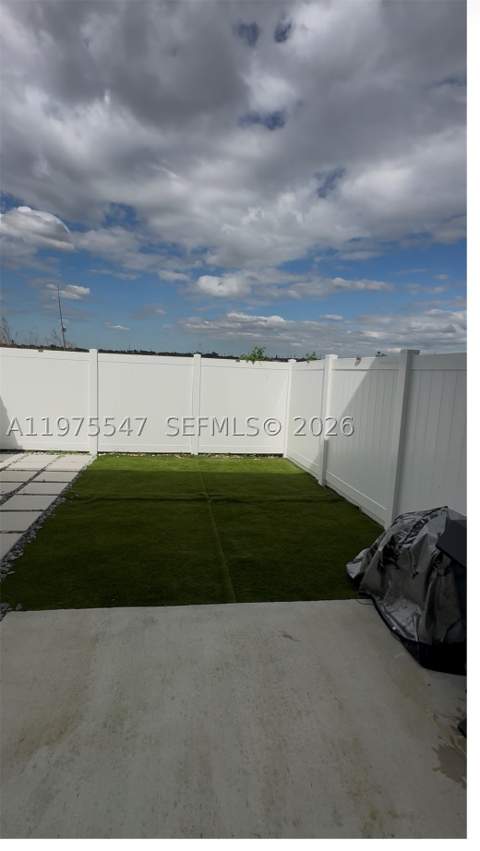1070 NW 6th Ter, Florida City FL - photo 13 of 22