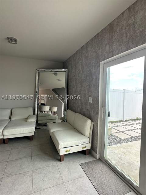 1070 NW 6th Ter, Florida City FL - photo 8 of 22