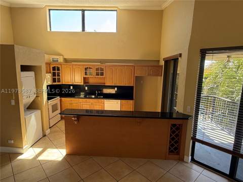 6601 SW 116th Ct 402, Miami FL - photo 8 of 15