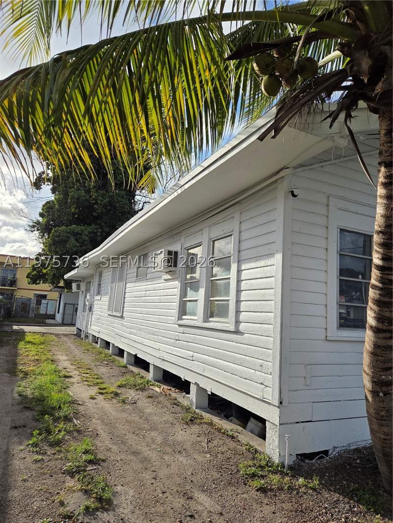 2 bedroom SingleFamilyResidence at 2722 NW 23rd Ave, Westhaven, Miami — photo 3