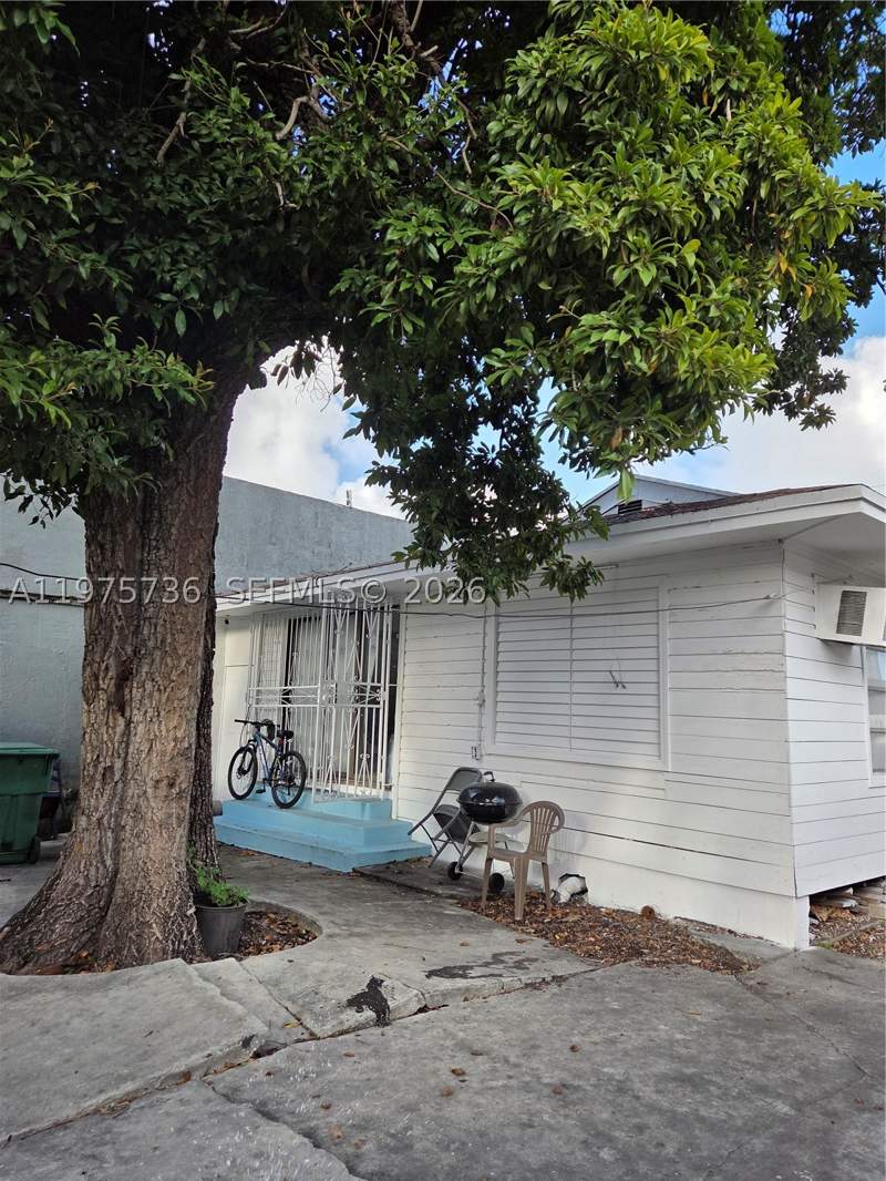 2 bedroom SingleFamilyResidence at 2722 NW 23rd Ave, Westhaven, Miami — photo 4