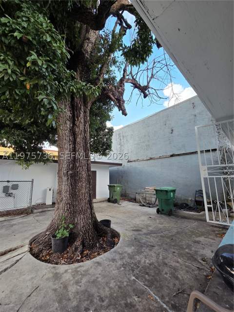 2722 NW 23rd Ave, Miami FL - photo 6 of 7
