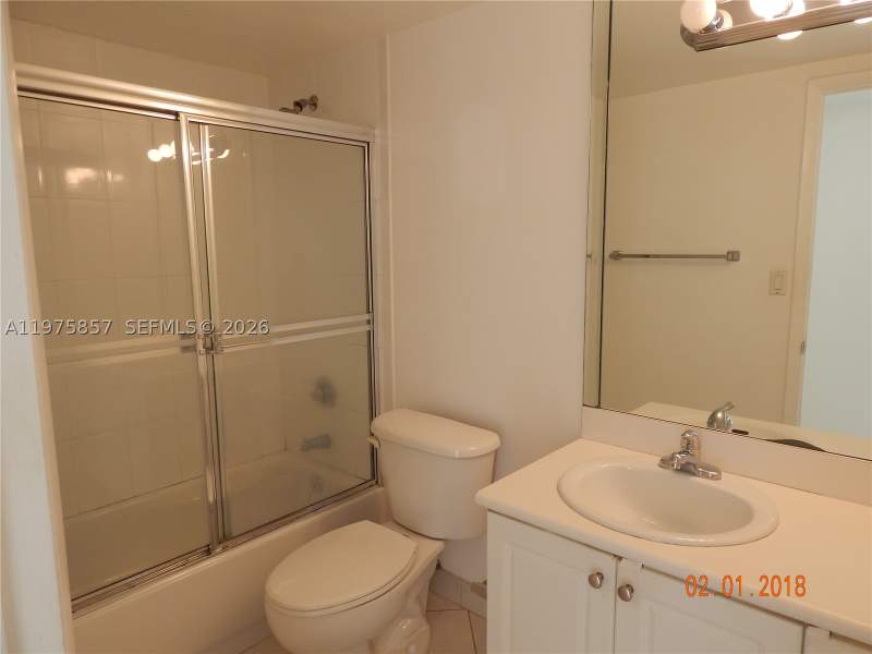 1 bedroom Condominium at 1455 N Treasure Dr 4L, Island Place At North Bay, North Bay Village — photo 4