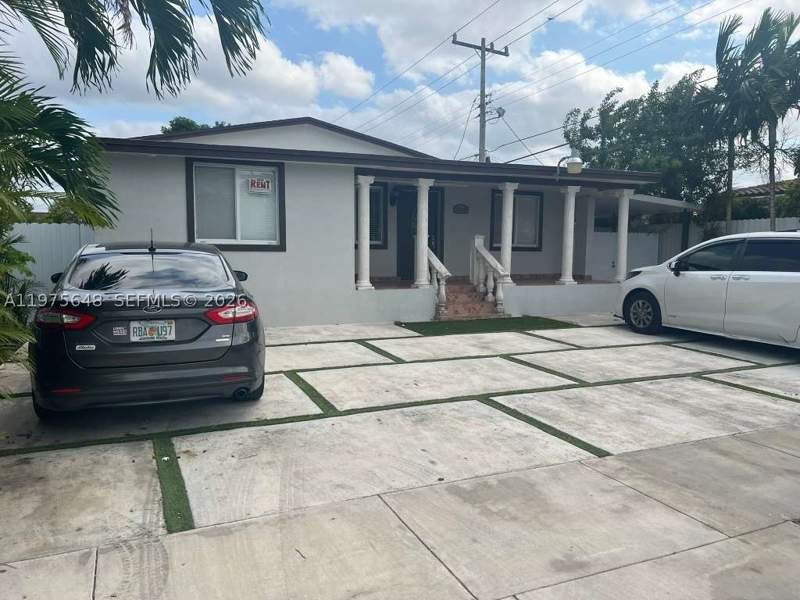 5 bedroom SingleFamilyResidence at 4365 W 1st Ave, Andrews Park Addn, Hialeah — photo 2