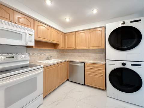 555 Crandon Blvd 82, Key Biscayne FL - photo 12 of 28