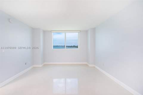1800 N Bayshore Dr 2503, Miami FL - photo 12 of 33