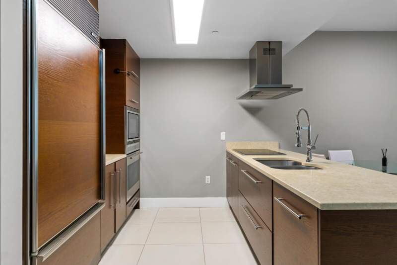 1 bedroom Condominium at 485 Brickell Avenue 2506, Icon Brickell, Miami — photo 3