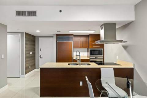 485 Brickell Avenue 2506, Miami FL - photo 6 of 34