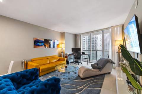 485 Brickell Avenue 2506, Miami FL - photo 9 of 34