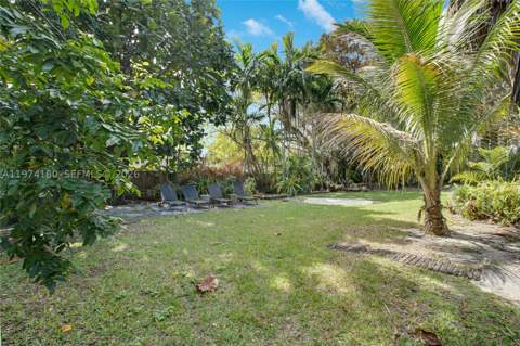 10659 NE 10th Pl, Miami Shores FL - photo 17 of 31