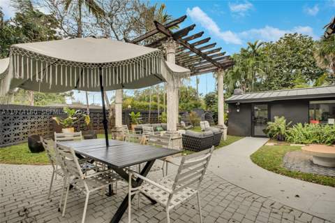 10659 NE 10th Pl, Miami Shores FL - photo 19 of 31