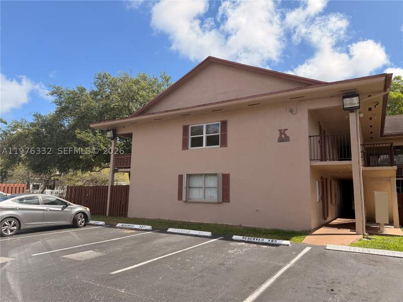 1 bedroom Condominium at 11279 SW 88th St 210K, Pine Grove Condo, Miami — photo 2