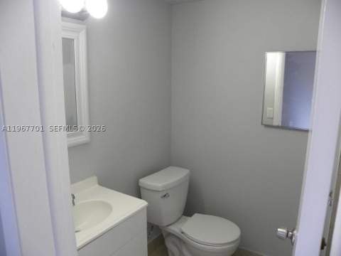 15690 SW 82nd Cir Ln 9-1, Miami FL - photo 12 of 13