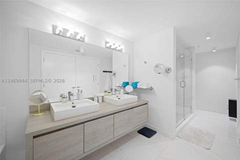 400 Sunny Isles Blvd 2004, Sunny Isles Beach FL - photo 19 of 24